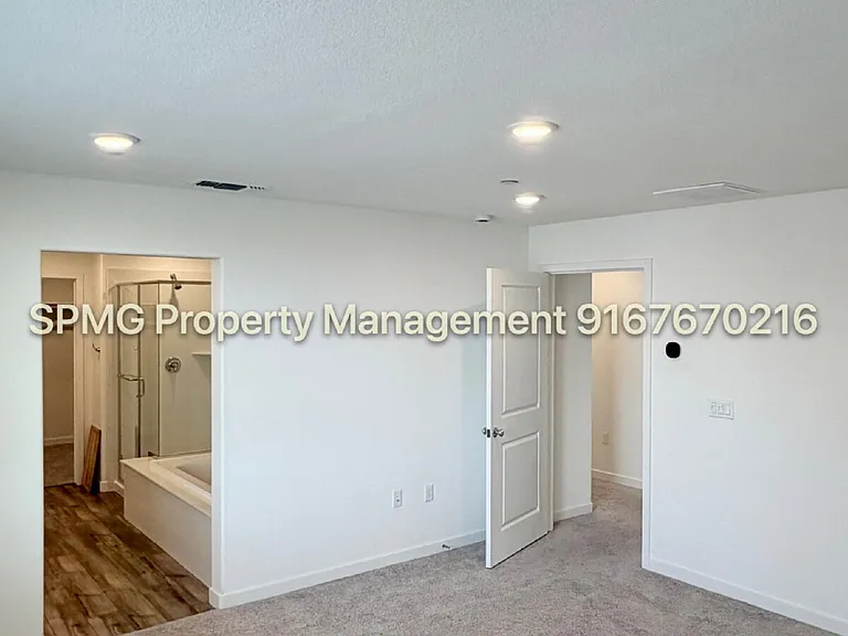 1910 Brunel St — Photo 26