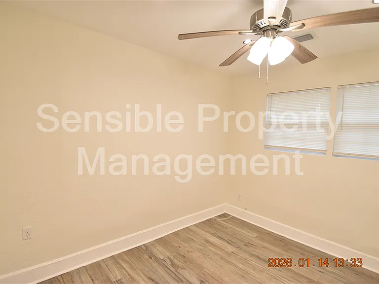 907 E Patterson St — Photo 20