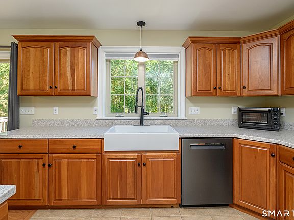 4th image of 146 Kimball Road