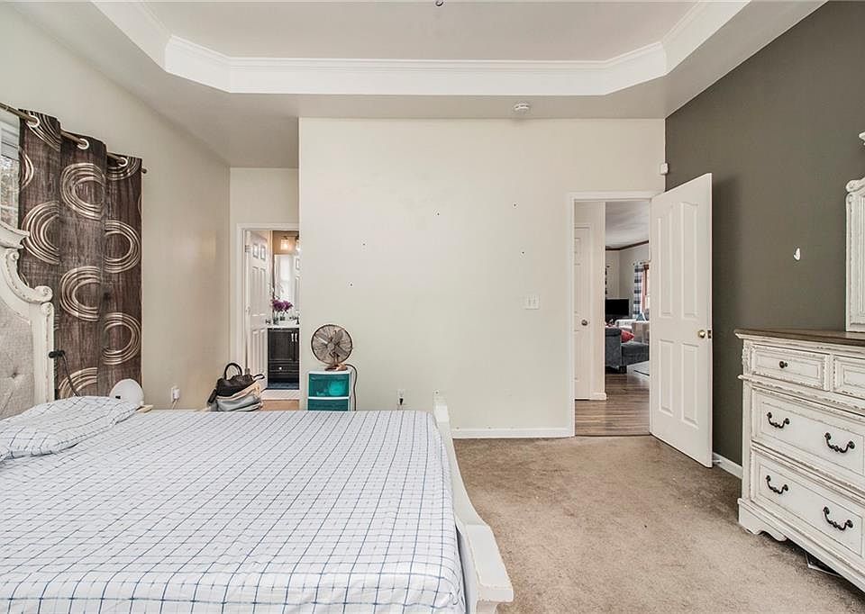 1st image of 1316 Plaza Ave SW #Mbr