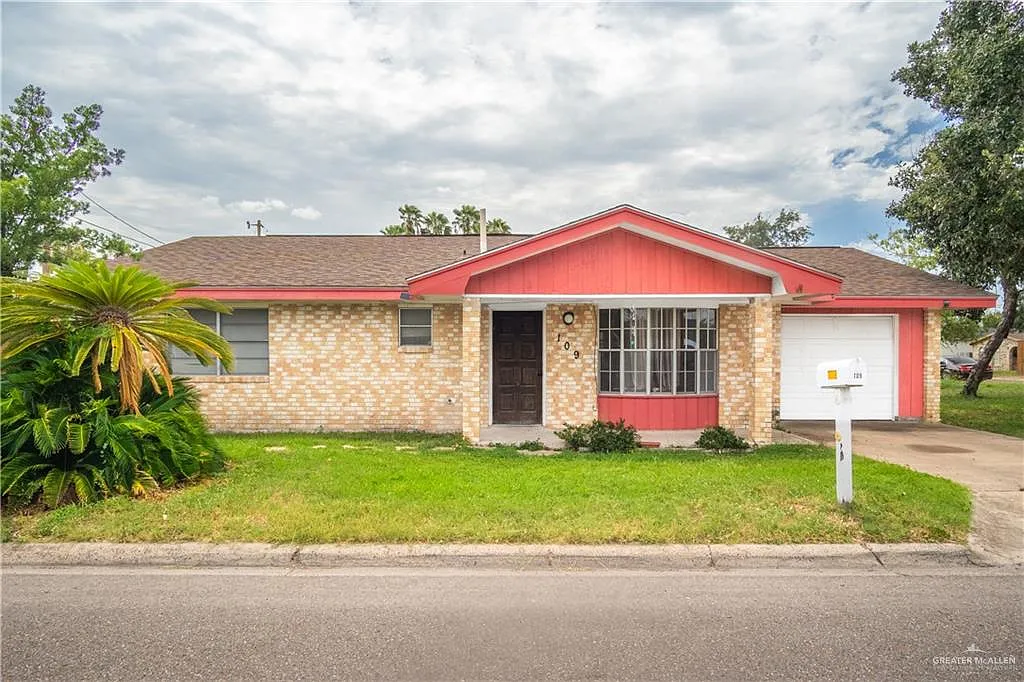 3 bed, 2.5 bath, 1360 sqft, $1,200 — Photo 1
