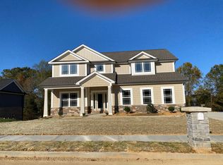 97 Lake Ridge Dr, Somerset, KY 42503