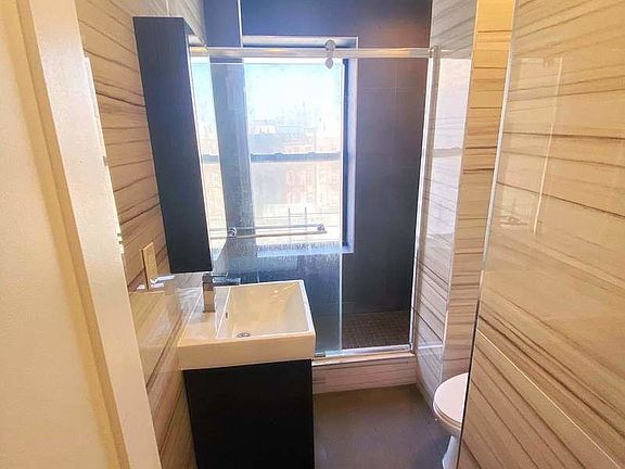 5th image of 312 E 106th St APT 19