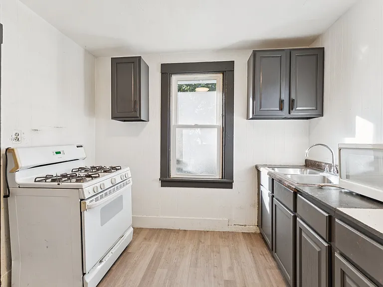 3814 S 24th St #3 — Photo 7