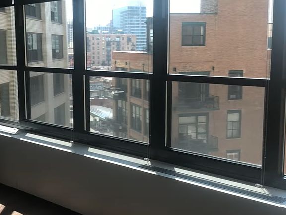 2nd image of 1150 S Michigan Ave #1314