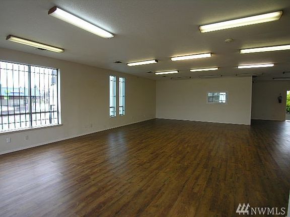 2nd image of 8817 Pacific Ave