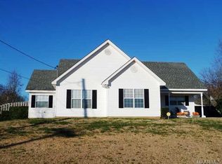 81 Old Orchard Rd, Deatsville, AL 36022