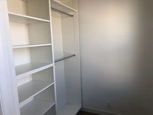 Rented by Capri Jet Realty Corp | media 8