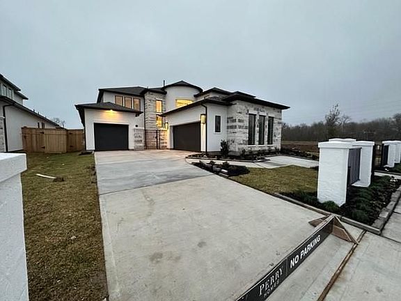 4th image of 9015 Orchard Way