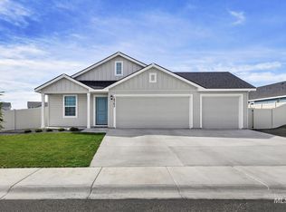 14393 Skys End Ct, Caldwell, ID 83607