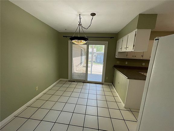 4th image of 1031 W Northland Dr