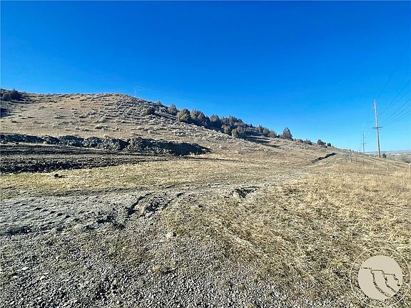 3rd image of 2391 Blue Creek Rd