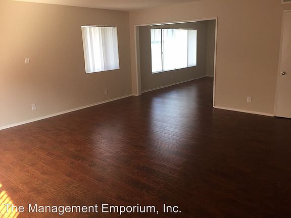 3rd image of 1416 N Brand Blvd APT D