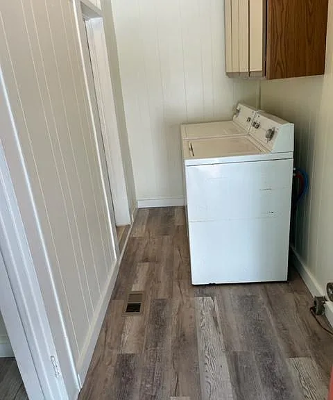 705 Lovell Ave — Photo 9