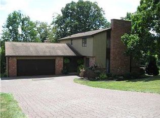 212 Old Oak Rd, Mcmurray, PA 15317