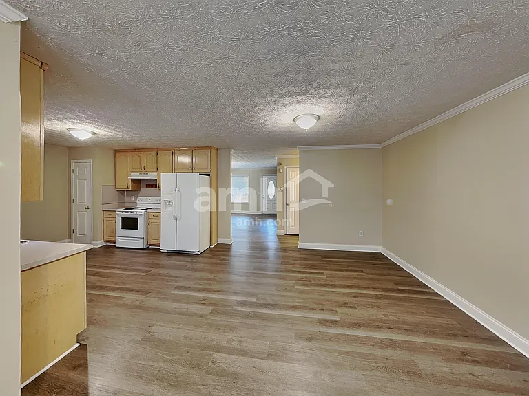 887 Kendall Park Dr — Photo 5