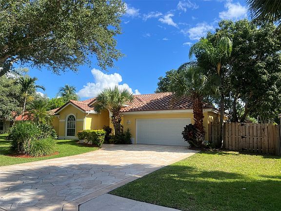 3rd image of 6605 NW 50th Street