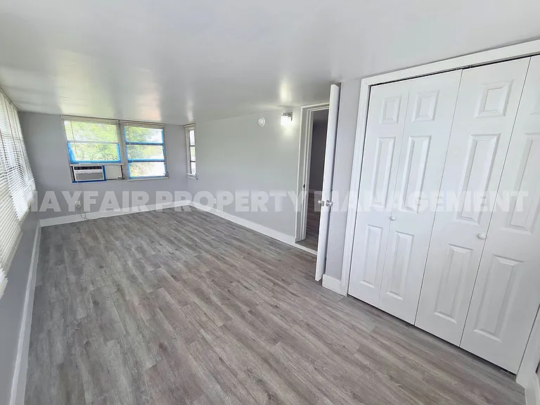 225 Iowa Ave #4D — Photo 6