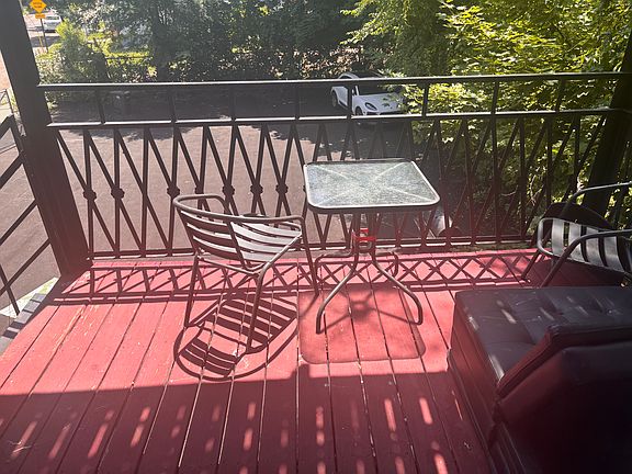 2nd image of 744 Congress Ave #2