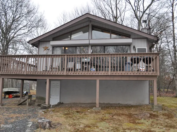 106 Marble Ct, Milford, PA 18337