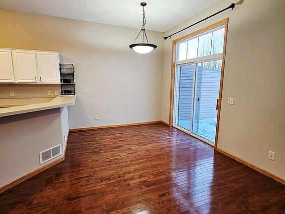 4th image of 20060 Heritage Dr