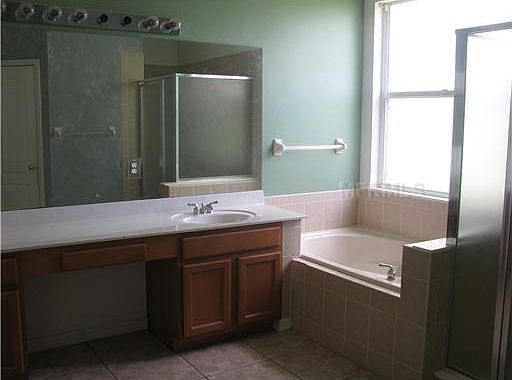 5th image of 347 Streamview Way