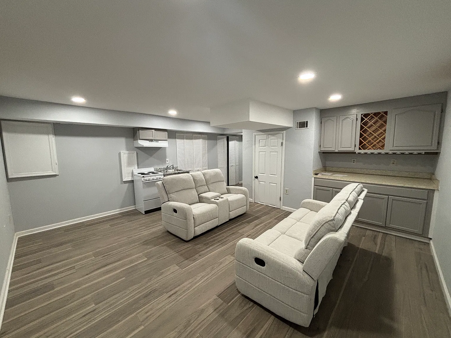 1 bed, $1,350 — Photo 4