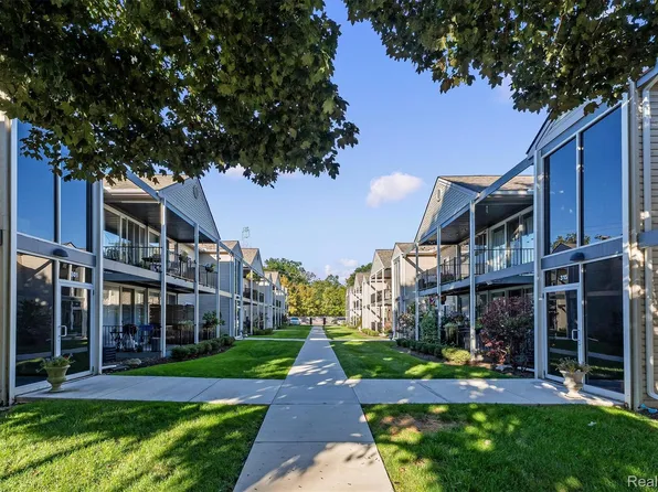 307 N Eton St APT A, Birmingham, MI 48009