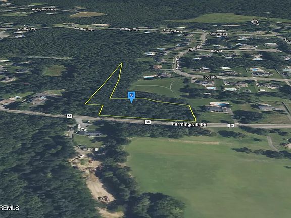 3rd image of 850 Farmingdale Road