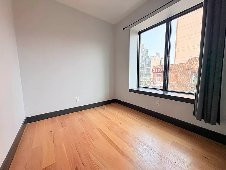 555 4th Ave #3B — Photo 6