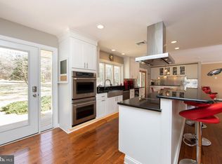 443 Horseshoe Dr, Media, PA 19063