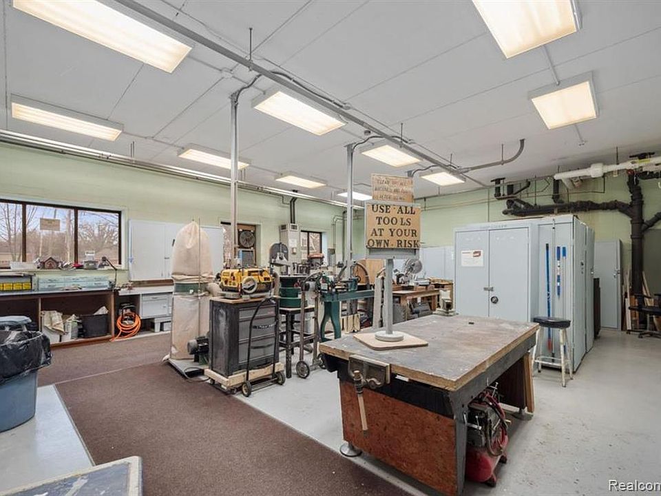 21800 Morley Ave Dearborn, MI, 48124 Apartments for Rent Zillow