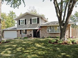 7 Dorchester Ct, Bolingbrook, IL 60440