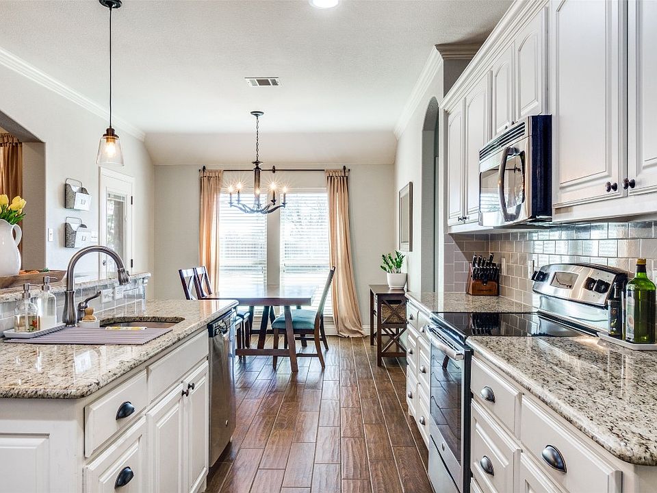 1st image of 420 Sagebrush Dr