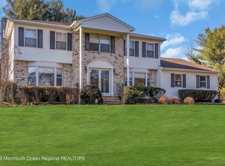 110 Topaz Dr, Freehold, NJ 07728