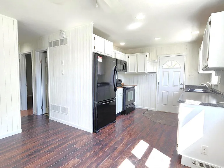5 Glenwood Dr — Photo 12