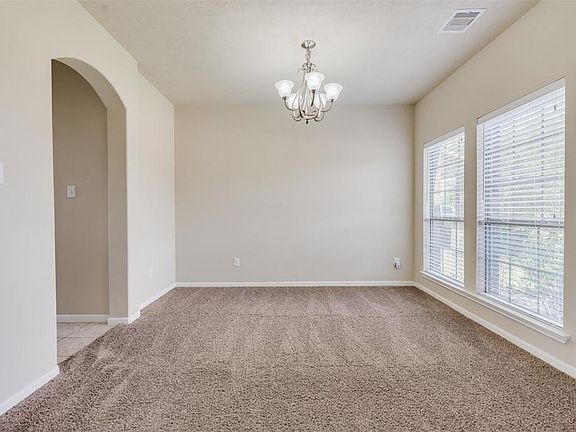 4th image of 22410 Albee Dr