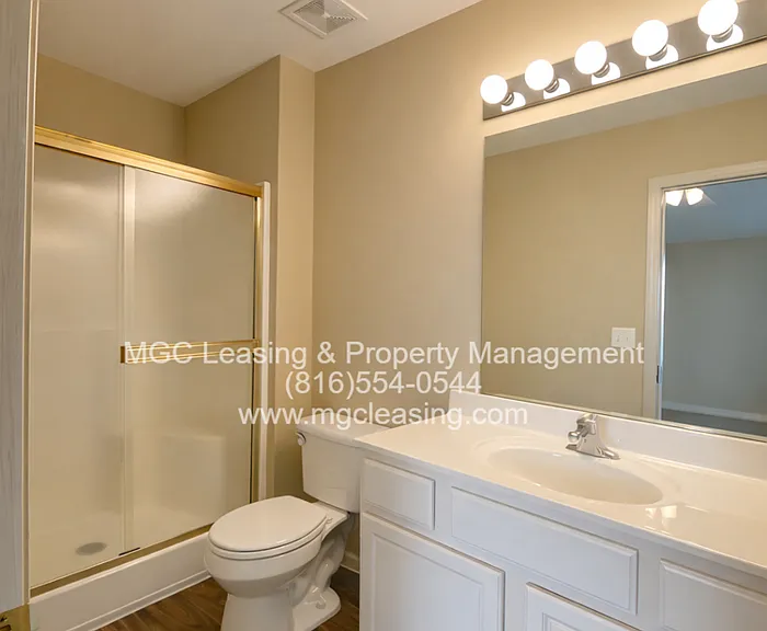 1020 Garden Dr — Photo 8