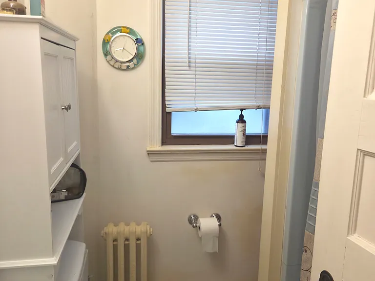 8 Highland Pl #1-R — Photo 2