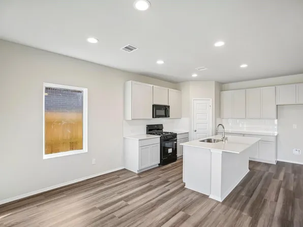 21535 Holbrook Dr, New Caney, TX 77357