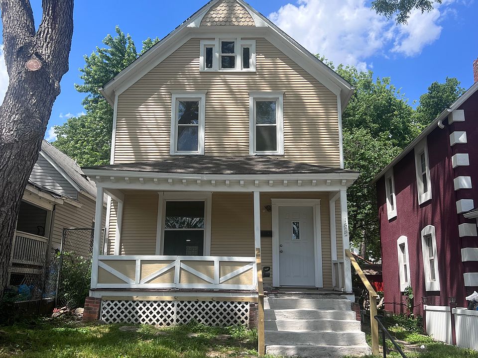1st image of 1622 W 39th Ave