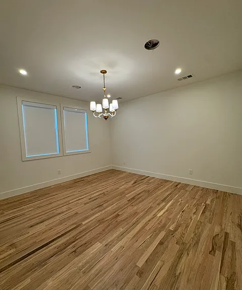 Master bedroom (2nd floor)