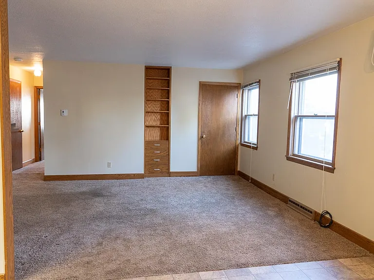 127 E Lincoln St #5 — Photo 8