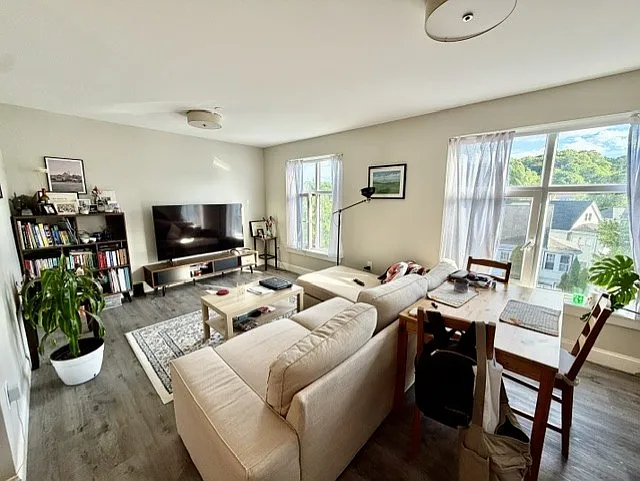 Photo 1 of 16 - 882 Massachusetts Ave #4D - Arlington, MA Primary Photo - 882 Massachusetts Ave #4D