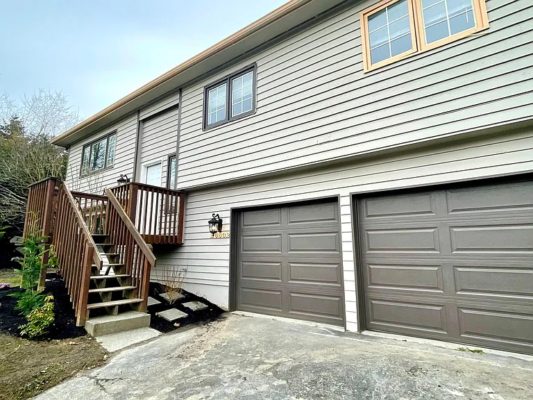20832 Poplar Way — Photo 2