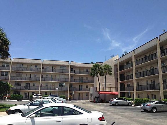 2nd image of 2541 Aragon Blvd APT 309