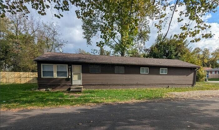 1st image of 2102-2104 Avalon Pl