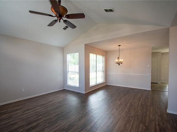 4th image of 5505 Maurie Dr