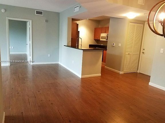 4th image of 18800 NE 29th Ave APT 326