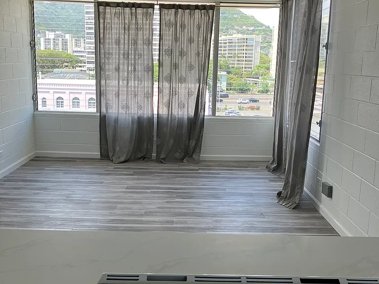 1403 Makiki St — Photo 4